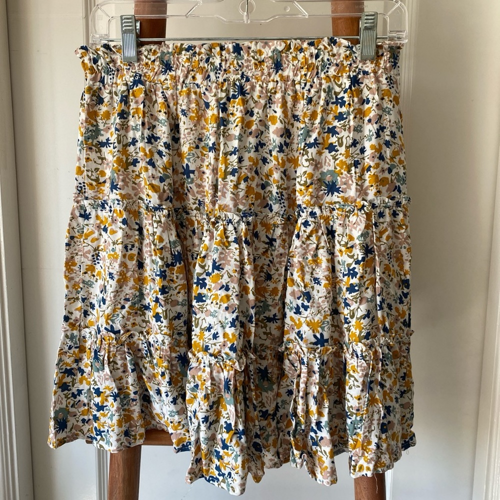 Floral tiered mini skirt